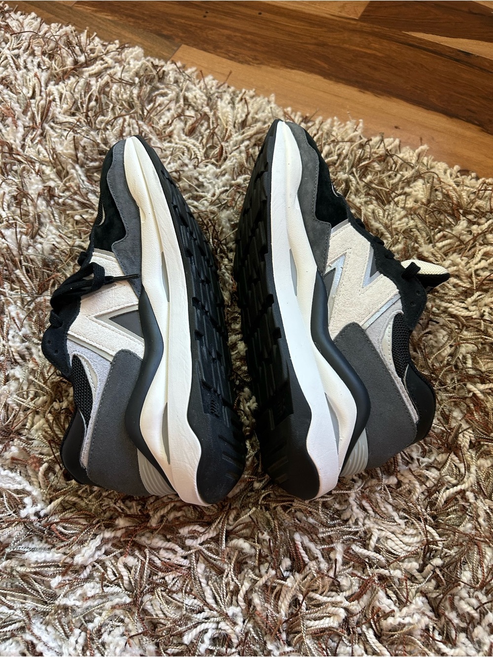 New Balance x Figs 57/40 Shoes Size 8.5 - Picture 6 of 9